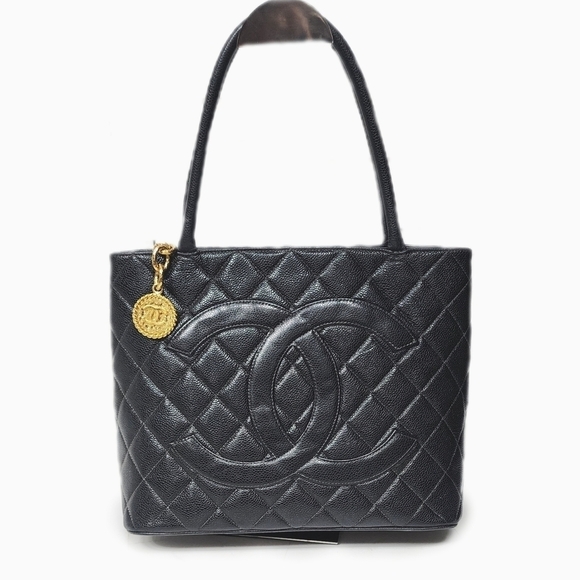 CHANEL Handbags - CHANEL Caviar Maidallon Bag